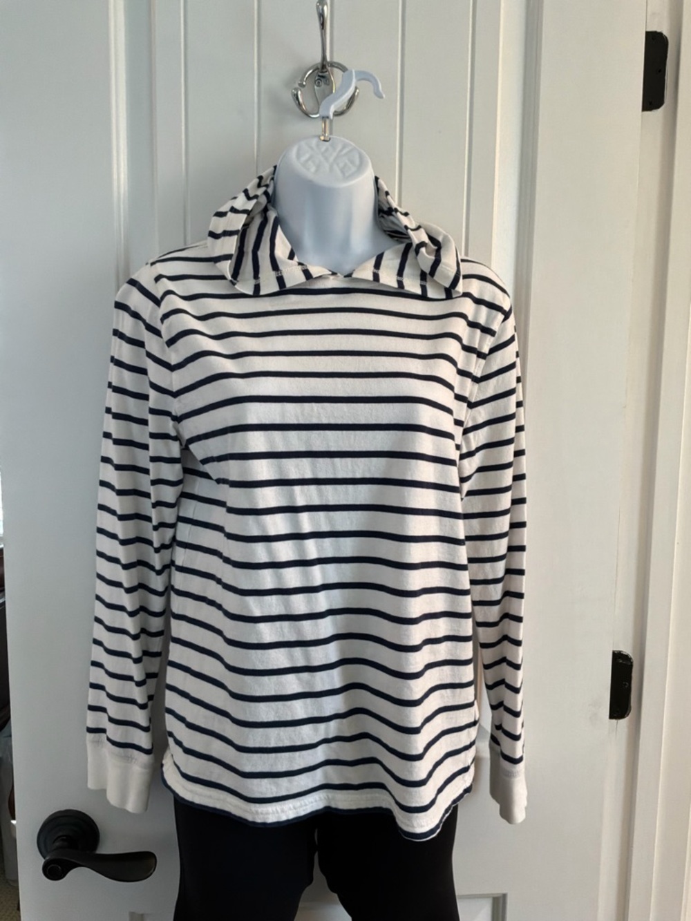 J.Crew boys XL 12-14/Womens Small (purchased for Small womens) hooded pull-over.